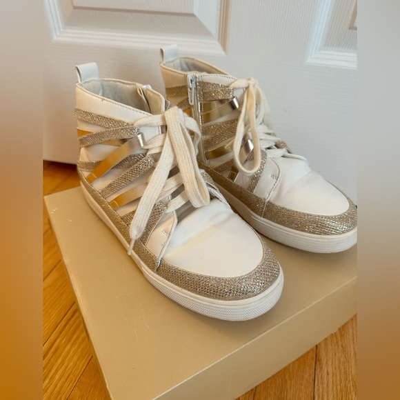 STUART WEITZMAN GIRLS HIGH TOP SNEAKER - Picture 1 of 4